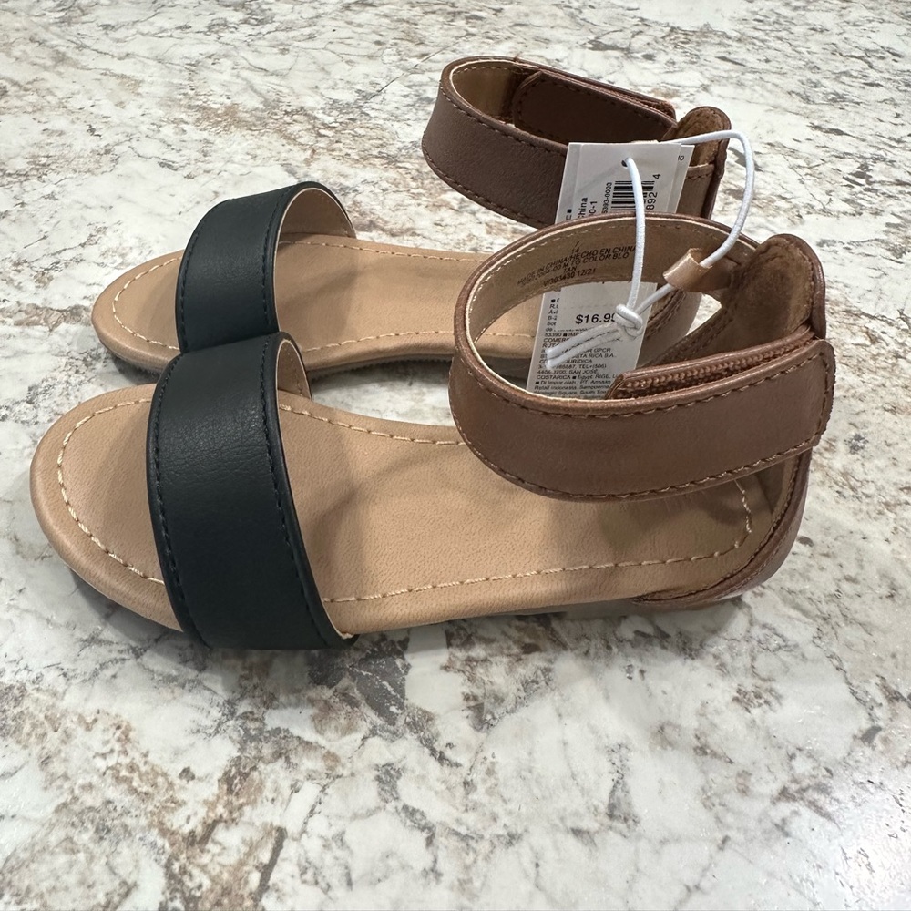 Brand New - 7c - toddler girls sandals - OLD NAVY